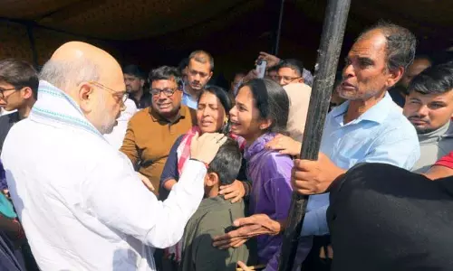देश आतंकवाद के आगे नहीं झुकेगा, अपराधियों को बख्शा नहीं जाएगा: HM देश आतंकवाद के आगे नहीं झुकेगा, अपराधियों को बख्शा नहीं जाएगा: HM