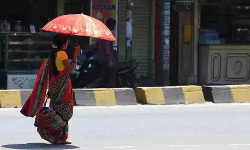 Telangana में भीषण गर्मी, कई जिलों में तापमान 45 डिग्री सेल्सियस के पार Telangana में भीषण गर्मी, कई जिलों में तापमान 45 डिग्री सेल्सियस के पार