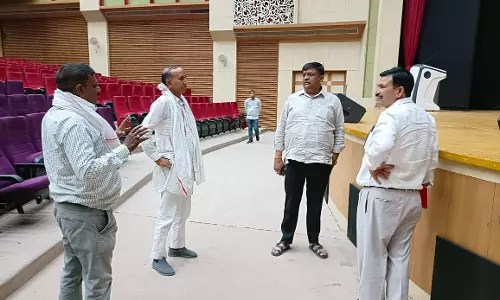 Alwar: वन मंत्री ने 27 अप्रैल को राज्यपाल ओमप्रकाश माथुर की यात्रा से जुड़ी तैयारियों का जायजा Alwar: वन मंत्री ने 27 अप्रैल को राज्यपाल ओमप्रकाश माथुर की यात्रा से जुड़ी तैयारियों का जायजा
