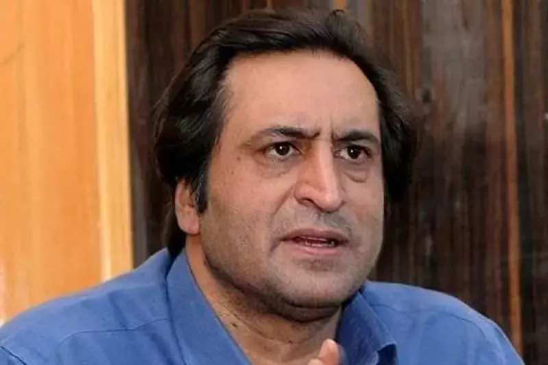 कश्मीरी छात्रों की सुरक्षा सुनिश्चित करे केंद्र: Sajjad Lone कश्मीरी छात्रों की सुरक्षा सुनिश्चित करे केंद्र: Sajjad Lone