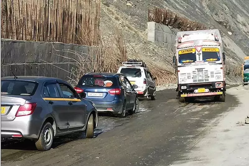 SGR-JMU एनएच आंशिक रूप से खुला SGR-JMU एनएच आंशिक रूप से खुला
