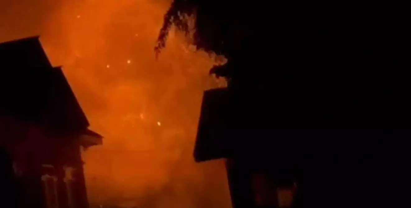 पहलगाम आतंकी हमला, शामिल आतंकी का घर बम से उड़ाया गया, गरजा बुलडोजर भी पहलगाम आतंकी हमला, शामिल आतंकी का घर बम से उड़ाया गया, गरजा बुलडोजर भी