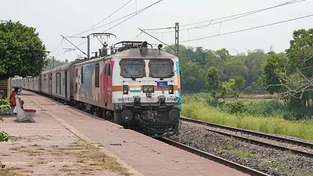 वेल्लोर-अराक्कोनम मेमू ट्रेन 28 अप्रैल को रद्द वेल्लोर-अराक्कोनम मेमू ट्रेन 28 अप्रैल को रद्द