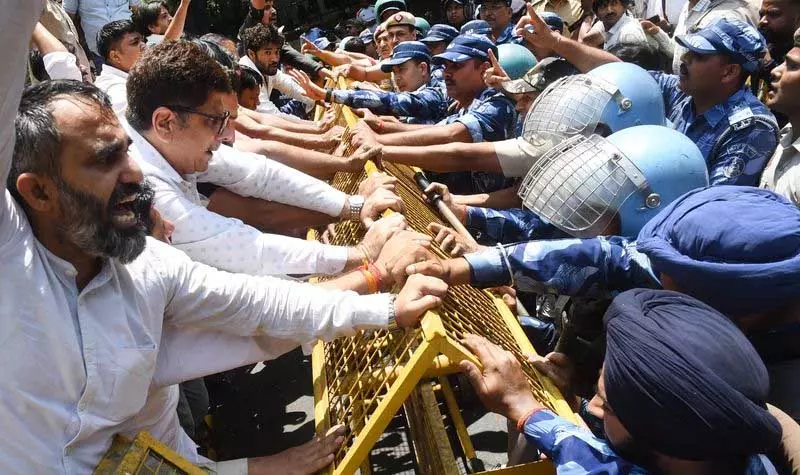 Delhi के व्यापारियों ने हमले के विरोध में आज बंद का आह्वान किया Delhi के व्यापारियों ने हमले के विरोध में आज बंद का आह्वान किया