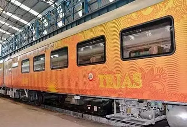 रेलवे यात्री संघ ने तेजस ट्रेन को नेल्लई तक विस्तारित करने का अनुरोध किया रेलवे यात्री संघ ने तेजस ट्रेन को नेल्लई तक विस्तारित करने का अनुरोध किया