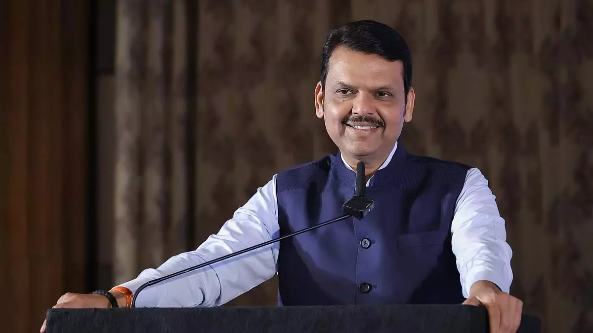 Maharashtra CM: नवी मुंबई अंतरराष्ट्रीय हवाई अड्डा भारत का पहला जल टैक्सी सेवा वाला हवाई अड्डा होगा Maharashtra CM: नवी मुंबई अंतरराष्ट्रीय हवाई अड्डा भारत का पहला जल टैक्सी सेवा वाला हवाई अड्डा होगा
