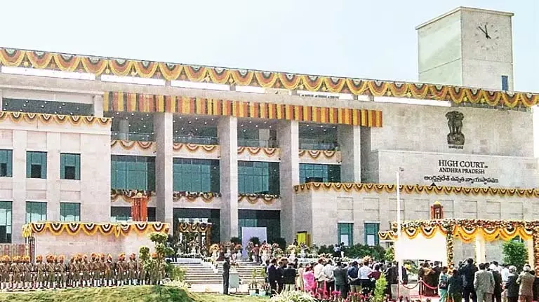 केसिरेड्डी के पिता ने Andhra HC में बंदी प्रत्यक्षीकरण याचिका दायर की केसिरेड्डी के पिता ने Andhra HC में बंदी प्रत्यक्षीकरण याचिका दायर की