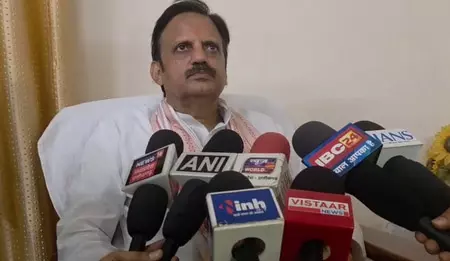 पाकिस्तान दशकों से दे रहा है आतंकवाद को बढ़ावा : राजेंद्र शुक्ला पाकिस्तान दशकों से दे रहा है आतंकवाद को बढ़ावा : राजेंद्र शुक्ला