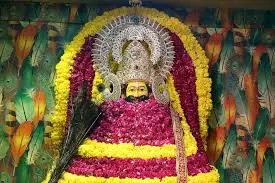 Khatu Shyam की मोर पंखुड़ियों के झाड़े का जानिए रहस्य Khatu Shyam की मोर पंखुड़ियों के झाड़े का जानिए रहस्य