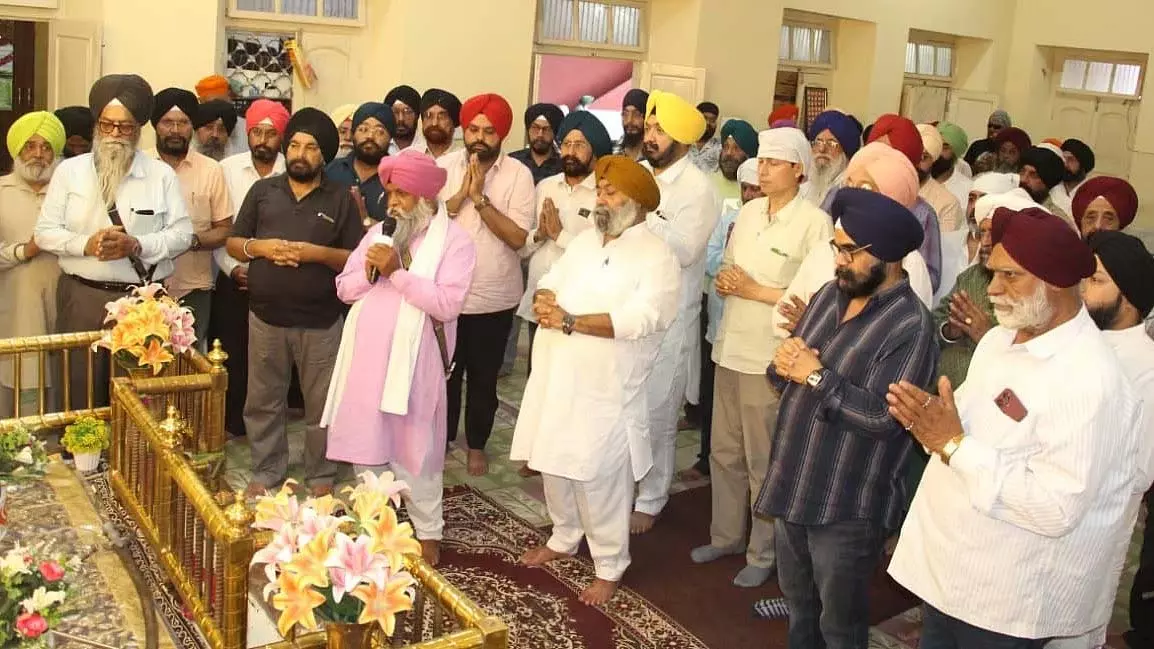शहर में विरोध प्रदर्शनों की लहर, मोमबत्ती जलाकर श्रद्धांजलि से लेकर सामूहिक प्रार्थना तक शहर में विरोध प्रदर्शनों की लहर, मोमबत्ती जलाकर श्रद्धांजलि से लेकर सामूहिक प्रार्थना तक