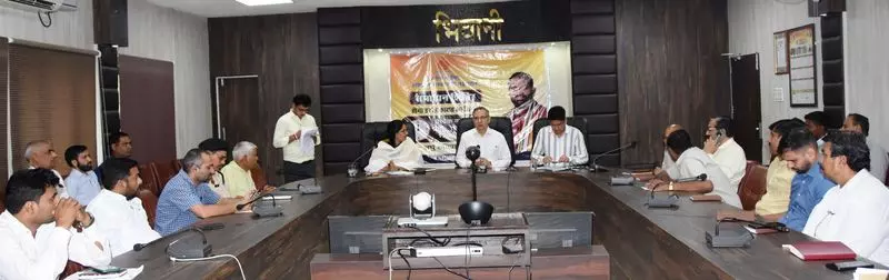 Haryana : भिवानी में सार्वजनिक वितरण प्रणाली के तहत दिए जाने वाले सरसों के तेल को लेकर लोगों ने चिंता जताई Haryana : भिवानी में सार्वजनिक वितरण प्रणाली के तहत दिए जाने वाले सरसों के तेल को लेकर लोगों ने चिंता जताई