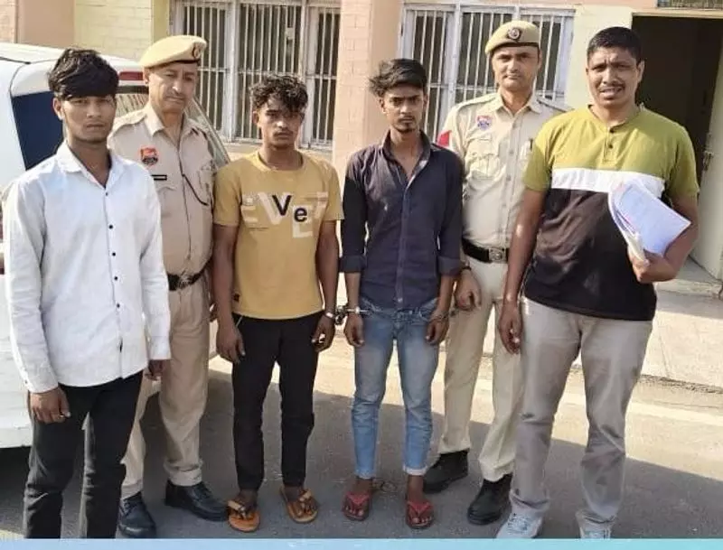 Faridabad में हत्या के आरोप में 3 लोग पुलिस के शिकंजे में Faridabad में हत्या के आरोप में 3 लोग पुलिस के शिकंजे में