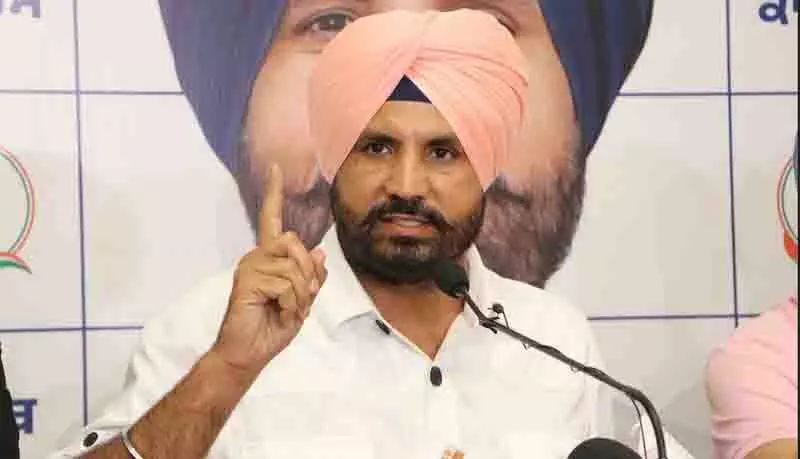 सरकार ओबीसी कोटा कानून का उल्लंघन कर रही: Waring सरकार ओबीसी कोटा कानून का उल्लंघन कर रही: Waring