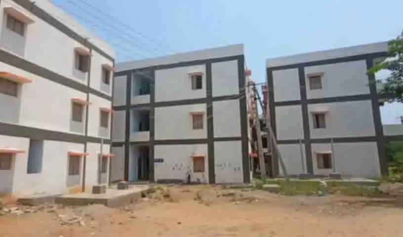 Kothagudem में ग्रामीणों ने इंदिराम्मा घरों को खारिज करने का प्रस्ताव पारित किया Kothagudem में ग्रामीणों ने इंदिराम्मा घरों को खारिज करने का प्रस्ताव पारित किया