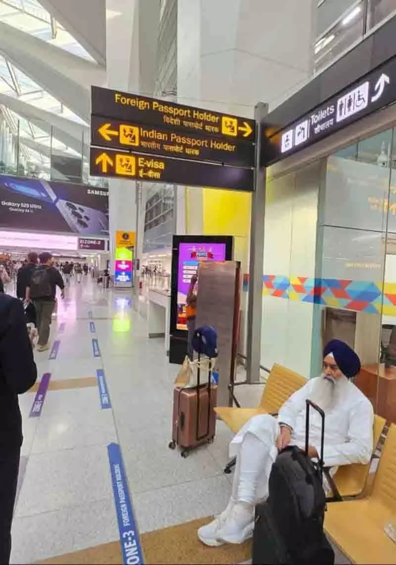 Akal Takht के पूर्व जत्थेदार ने एयर इंडिया स्टाफ पर उत्पीड़न का आरोप लगाया Akal Takht के पूर्व जत्थेदार ने एयर इंडिया स्टाफ पर उत्पीड़न का आरोप लगाया