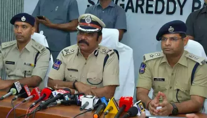Telangana: जिन्नाराम में सांप्रदायिक तनाव Telangana: जिन्नाराम में सांप्रदायिक तनाव