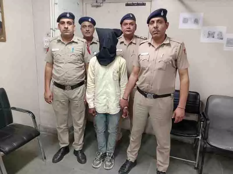सेक्टर 54 हत्याकांड में Ambala का युवक गिरफ्तार सेक्टर 54 हत्याकांड में Ambala का युवक गिरफ्तार