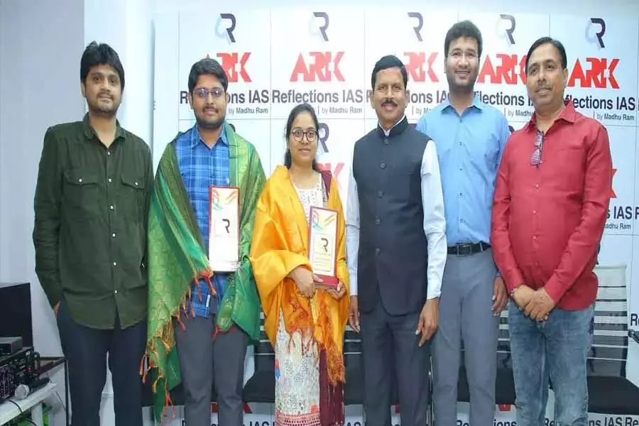 ARK रिफ्लेक्शन IAS ने 25 UPSC रैंक का जश्न मनाया ARK रिफ्लेक्शन IAS ने 25 UPSC रैंक का जश्न मनाया