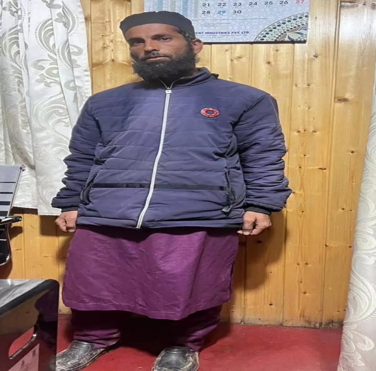 गांदरबल में संदिग्ध खच्चर चालक हिरासत में, महिला पर्यटक के आरोपों से मचा हड़कंप गांदरबल में संदिग्ध खच्चर चालक हिरासत में, महिला पर्यटक के आरोपों से मचा हड़कंप