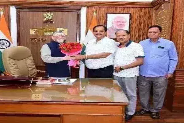 Ranchi: राज्यपाल से मिले नेताजी सुभाष विश्वविद्यालय के कुलपति Ranchi: राज्यपाल से मिले नेताजी सुभाष विश्वविद्यालय के कुलपति