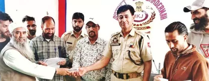 Jammu: जिला जेल भद्रवाह में कैदियों को मुफ्त चश्में प्रदान किए Jammu: जिला जेल भद्रवाह में कैदियों को मुफ्त चश्में प्रदान किए