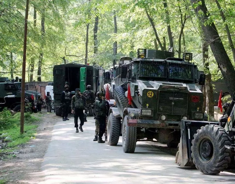 Bandipora Encounter: आतंकवादी का ओवरग्राउंड वर्कर मारा गया, 2 सुरक्षाकर्मी घायल Bandipora Encounter: आतंकवादी का ओवरग्राउंड वर्कर मारा गया, 2 सुरक्षाकर्मी घायल