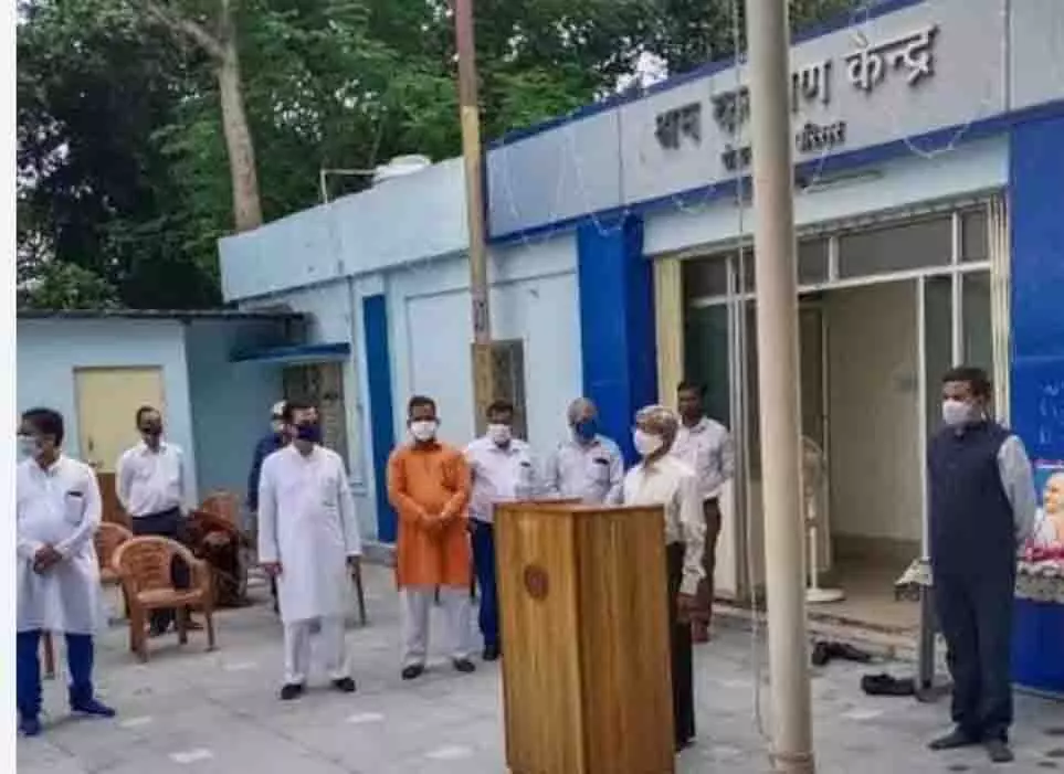 गर्मी ने बढ़ाई बिजली की खपत, योजना के लाभार्थियों के जेब पर बढ़ेगा भार गर्मी ने बढ़ाई बिजली की खपत, योजना के लाभार्थियों के जेब पर बढ़ेगा भार