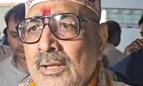 पाकिस्तान की गीदड़ भभकी से भारत डरने वाला नहीं : गिरिराज सिंह