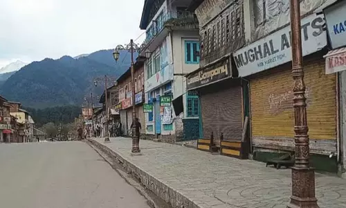 Pahalgam की आंखों में आंसू: व्यापार नहीं, जानें खोने का ग़म