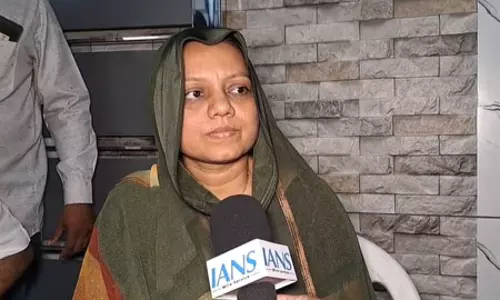 पहलगाम हमला : आतंकी ने पहले पूछा धर्म और फिर लाइन में खड़ा कर मारी गोली, मृतक शैलेश की पत्नी ने बताया आंखों देखा हाल पहलगाम हमला : आतंकी ने पहले पूछा धर्म और फिर लाइन में खड़ा कर मारी गोली, मृतक शैलेश की पत्नी ने बताया आंखों देखा हाल