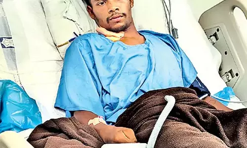 Odisha : संतोष के फेफड़े से चाकू का टूटा हुआ टुकड़ा निकाला