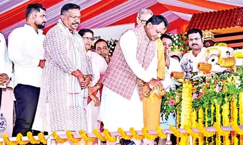 सरकार सेवाओं के लिए समर्पित है, इसका लक्ष्य लोगों को सुशासन प्रदान करना है : CM Majhi