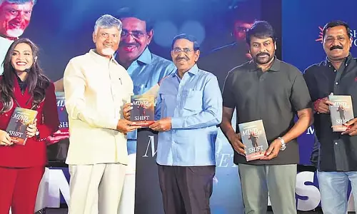 सफलता के लिए दृढ़ संकल्प ही कुंजी: CM Naidu सफलता के लिए दृढ़ संकल्प ही कुंजी: CM Naidu