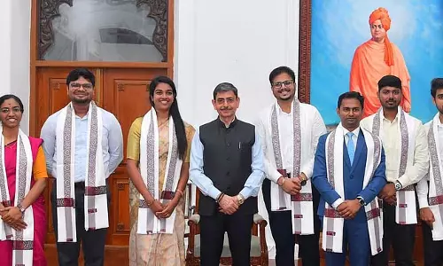 IAS अधिकारियों को सरकार और जनता के बीच सेतु का काम करना चाहिए: राज्यपाल