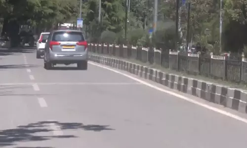 राहुल गांधी पहुंचे श्रीनगर