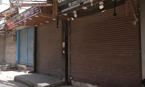 दिल्ली: पहलगाम हमले के विरोध में गांधीनगर समेत तमाम मार्केट बंद, आतंकवादियों के खिलाफ कड़ी कार्रवाई की मांग