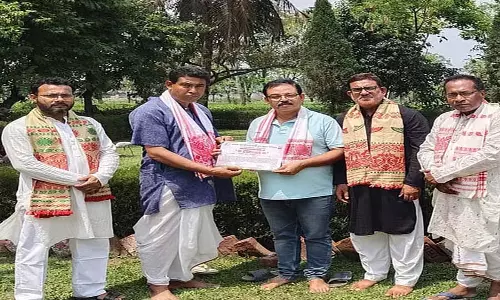 Rongali Bihu के दौरान सिराजुली ने 15 वरिष्ठ नागरिकों को बोहागी बोरोन से  किया सम्मानित