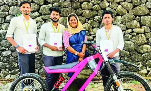 इलाहिया इंजी. ने एक इलेक्ट्रिक ऑफ-रोड बाइक बनाई