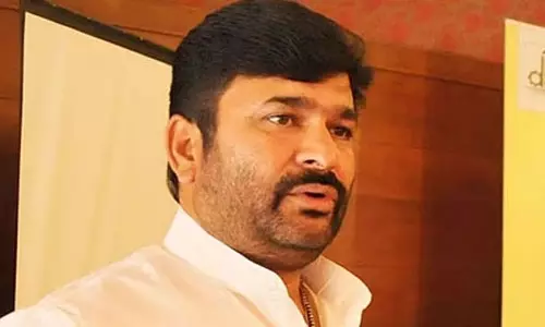 उत्पीड़न की एक सीमा होनी चाहिए: विनय कुलकर्णी ने ED छापे पर निशाना साधा उत्पीड़न की एक सीमा होनी चाहिए: विनय कुलकर्णी ने ED छापे पर निशाना साधा