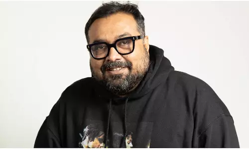 विवादित बयान देकर बुरे फंसे अनुराग कश्यप, सूरत कोर्ट ने जारी किया नोटिस विवादित बयान देकर बुरे फंसे अनुराग कश्यप, सूरत कोर्ट ने जारी किया नोटिस