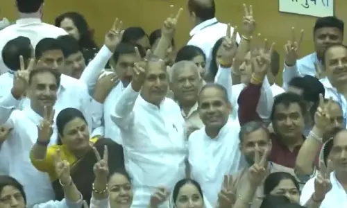 BIG BREAKING: दिल्ली के नए मेयर बने राजा इकबाल सिंह, देखें VIDEO...