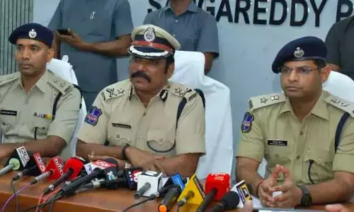 Telangana: जिन्नाराम में सांप्रदायिक तनाव Telangana: जिन्नाराम में सांप्रदायिक तनाव