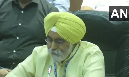 दिल्ली में अब भाजपा की ट्रिपल इंजन सरकार दिल्ली में अब भाजपा की ट्रिपल इंजन सरकार