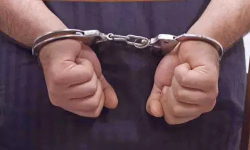 Amritsar: चोरी के 678 बोरी गेहूं के साथ तीन गिरफ्तार