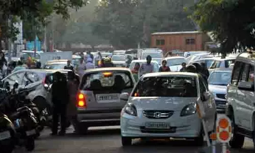 Mohali में पार्किंग नियमों में संशोधन की याचिका पर HC ने पंजाब से मांगा जवाब