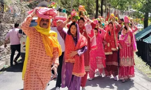 Jammu: भद्रवाह में निकाली गई कलश यात्रा