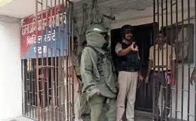 Patna : सिविल कोर्ट को बम से उड़ाने की धमकी, बढ़ाई गई सुरक्षा Patna : सिविल कोर्ट को बम से उड़ाने की धमकी, बढ़ाई गई सुरक्षा