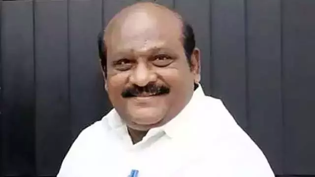 सरकार जिम्मेदार नहीं है: मंत्री कोवी चेझियान सरकार जिम्मेदार नहीं है: मंत्री कोवी चेझियान