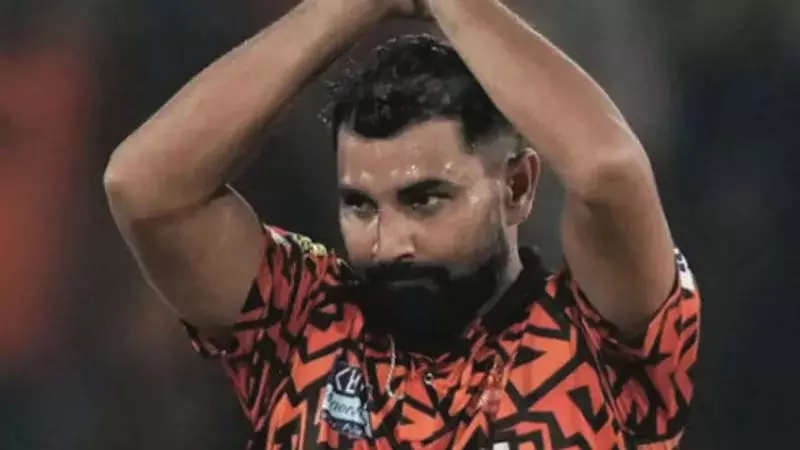 शमी ने आईपीएल में पहली गेंद पर सबसे ज्यादा विकेट का रिकॉर्ड तोड़ा शमी ने आईपीएल में पहली गेंद पर सबसे ज्यादा विकेट का रिकॉर्ड तोड़ा