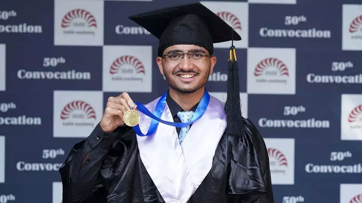 गोल्ड मेडल हासिल कर पार्थ तिवारी ने बढ़ाया छत्तीसगढ़ का मान गोल्ड मेडल हासिल कर पार्थ तिवारी ने बढ़ाया छत्तीसगढ़ का मान